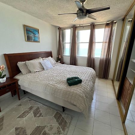Appartamento Gorgeous Ocean View 1Br W/Beach Acess & Pool San Juan Esterno foto